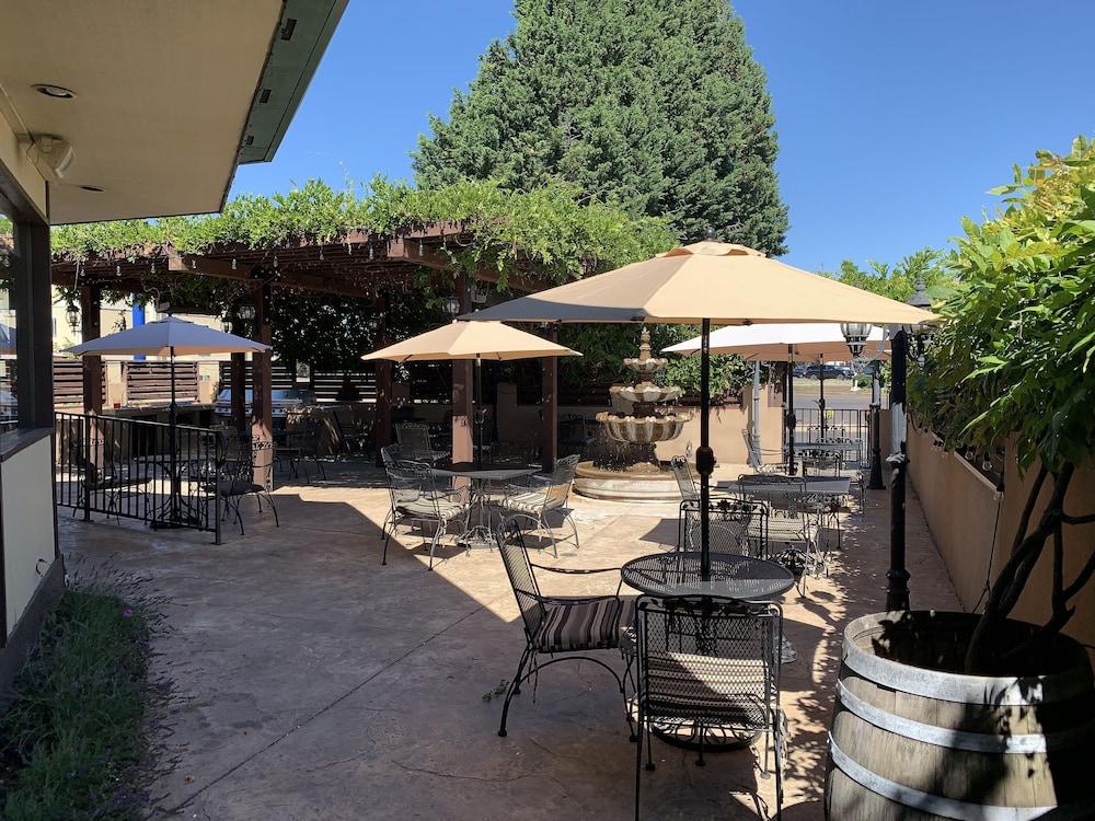 Rogue Regency Inn & Suites Medford Luaran gambar
