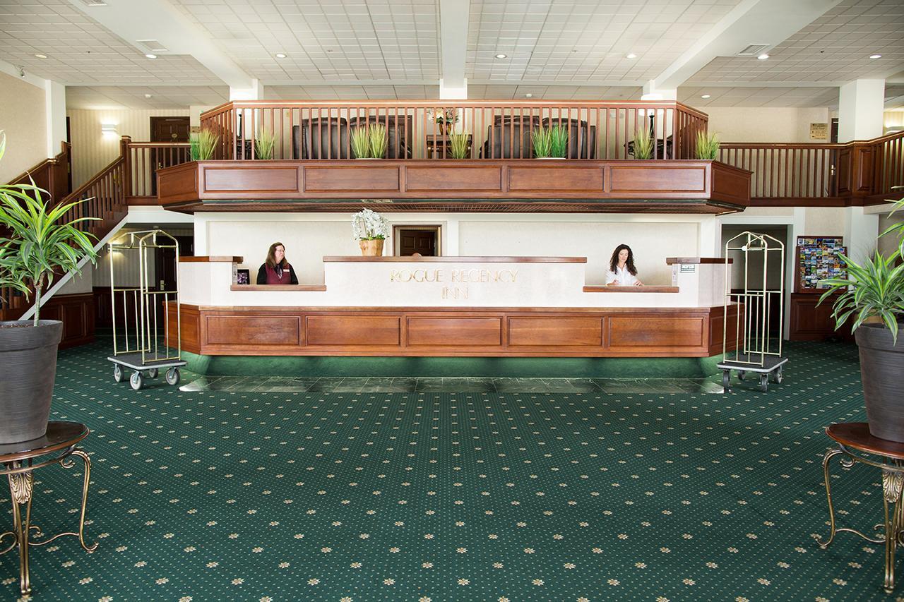 Rogue Regency Inn & Suites Medford Luaran gambar