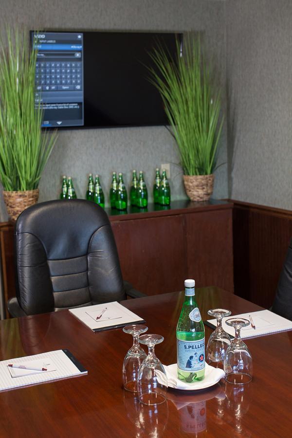 Rogue Regency Inn & Suites Medford Luaran gambar