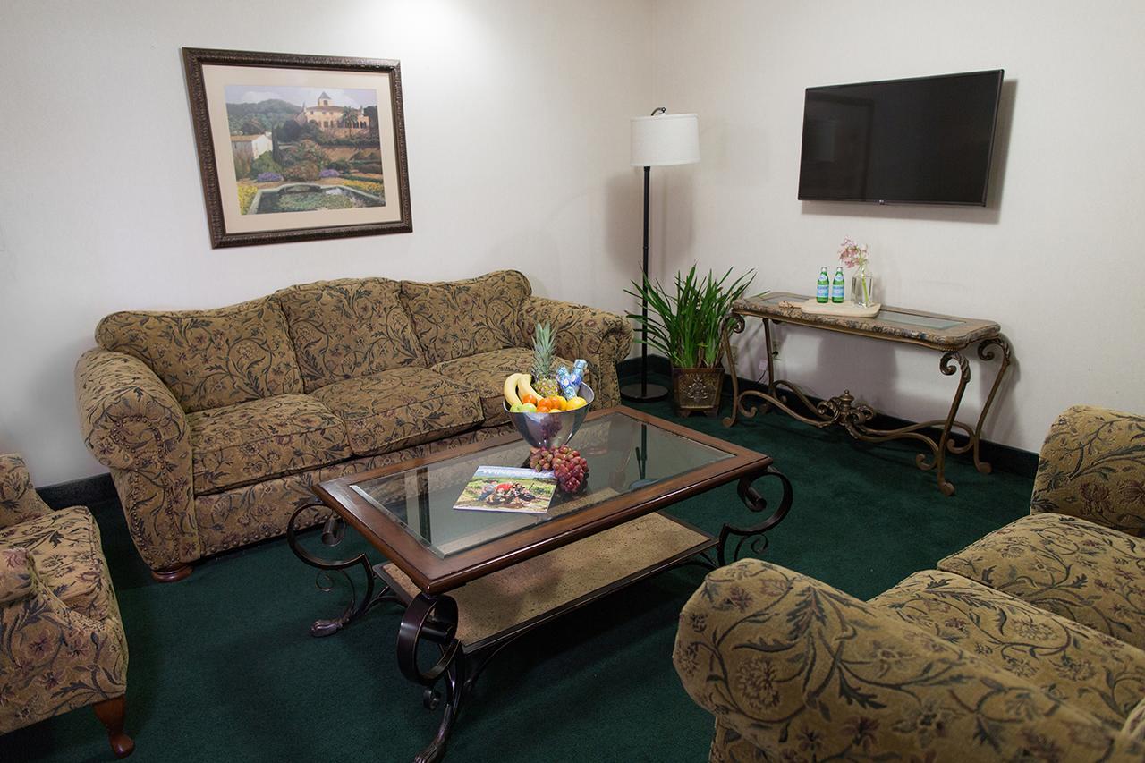 Rogue Regency Inn & Suites Medford Luaran gambar