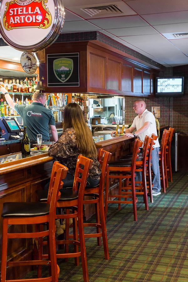 Rogue Regency Inn & Suites Medford Luaran gambar