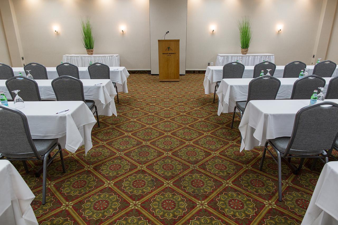 Rogue Regency Inn & Suites Medford Luaran gambar