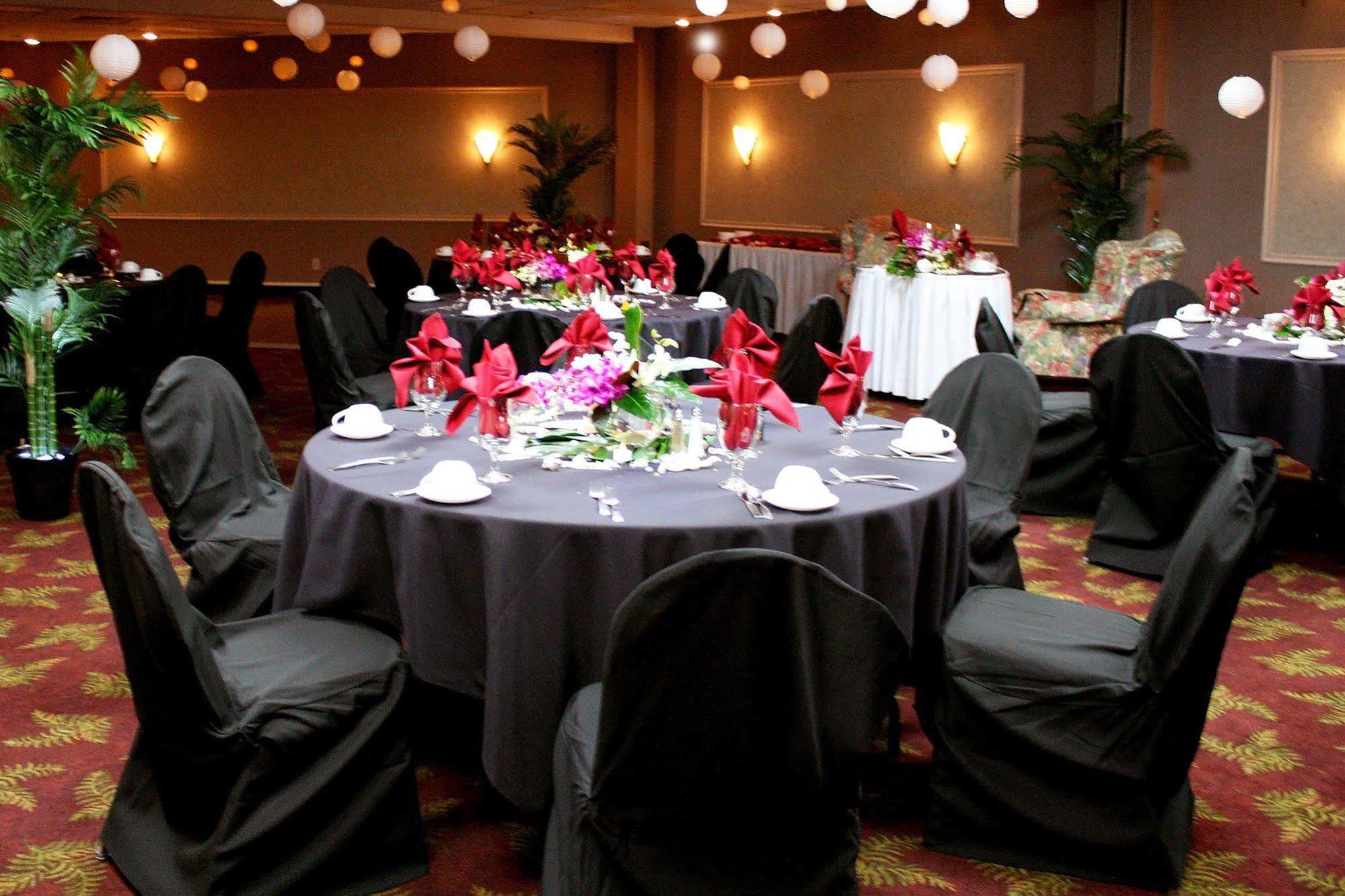 Rogue Regency Inn & Suites Medford Luaran gambar